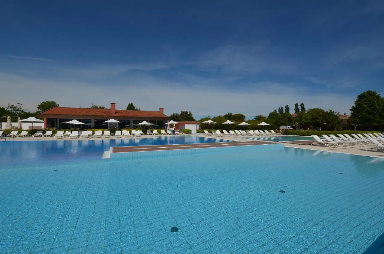 Magica Immobiliare - Golf Jesolo Village 216 0*, Lido di Jesolo Olaszország